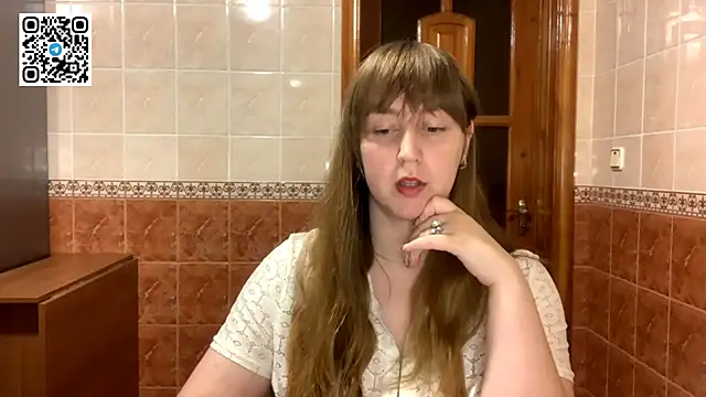 MaroonMoon  online show from 10-10-25, 07:47