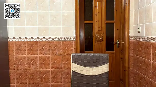 MaroonMoon  online show from 02-25-26, 08:52