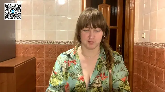 MaroonMoon  online show from 11-26-25, 08:42