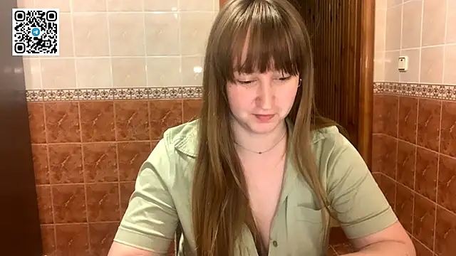 MaroonMoon  online show from 09-21-25, 07:30