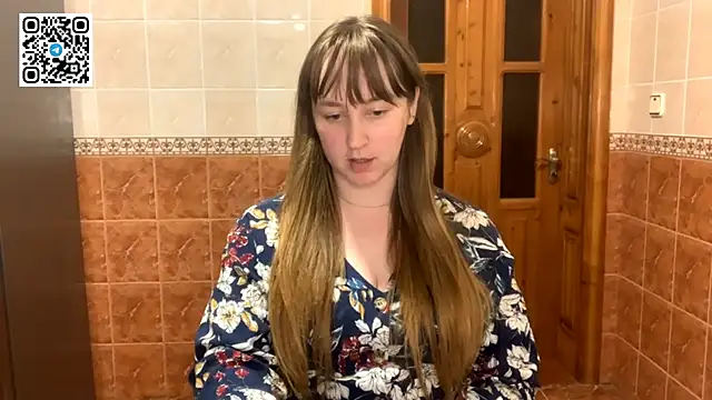 MaroonMoon  online show from 09-10-25, 07:13