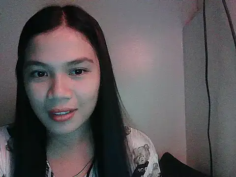 Snapshot of Zachariah_05 chatting on 05-21-26, 01:41 Zachariah 05 online show from 05-21-26, 01:41