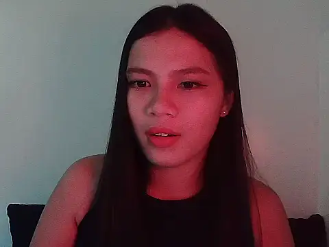 Snapshot of Zachariah_05 chatting on 05-19-26, 07:37 Zachariah 05 online show from 05-19-26, 07:37