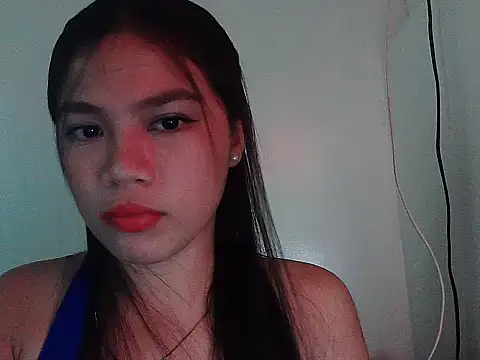 Snapshot of Zachariah_05 chatting on 05-16-26, 09:19 Zachariah 05 online show from 05-16-26, 09:19