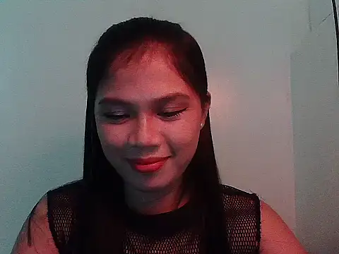 Snapshot of Zachariah_05 chatting on 05-18-26, 06:18 Zachariah 05 online show from 05-18-26, 06:18