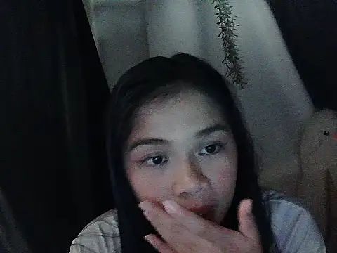 Snapshot of Zachariah_05 chatting on 03-06-26, 01:39 Zachariah 05 online show from 03-06-26, 01:39