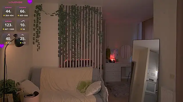 Snapshot of sofiapurex chatting on 05-06-26, 01:20 sofiapurex online show from 05-06-26, 01:20