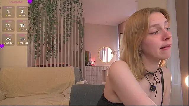 Snapshot of sofiapurex chatting on 05-15-26, 02:31 sofiapurex online show from 05-15-26, 02:31