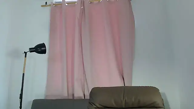 Snapshot of WendySuns_ chatting on 09-14-25, 07:03 WendySuns online show from 09-14-25, 07:03