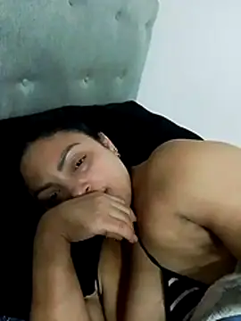 tiffany Johnson1 online show from 11-22-25, 12:32