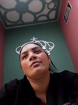 tiffany Johnson1 online show from 11-11-25, 04:35