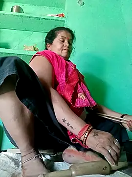 Snapshot of Manavi_x chatting on 05-09-26, 04:27 Manavi x online show from 05-09-26, 04:27
