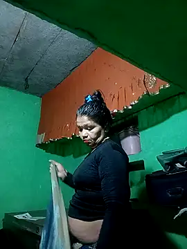 Snapshot of Manavi_x chatting on 04-25-26, 12:35 Manavi x online show from 04-25-26, 12:35