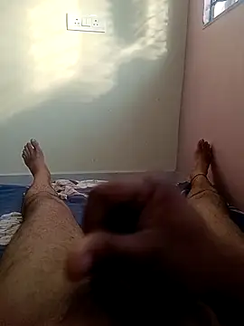 bobby3374 online show from 11-07-25, 11:04