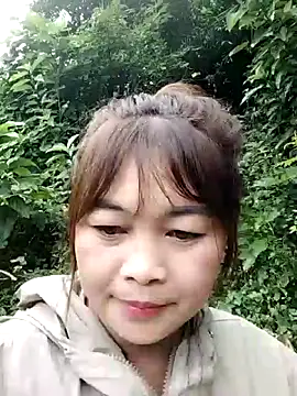 Lyly nuce online show from 10-21-25, 02:22