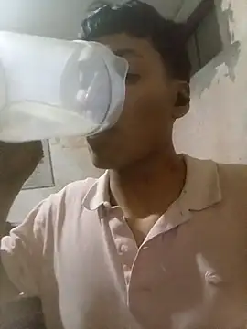 Bebicho14 online show from 09-20-25, 04:39