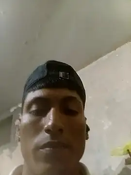 Bebicho14 online show from 09-22-25, 05:24