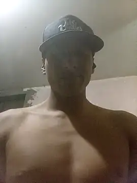 Bebicho14 online show from 11-08-25, 06:28