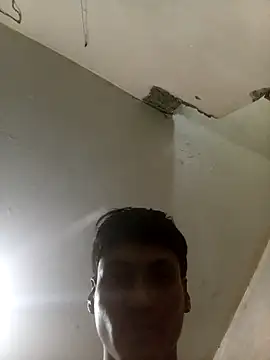 Bebicho14 online show from 09-26-25, 01:45