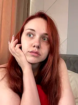 Snapshot of PollyVinice chatting on 09-17-25, 11:45 PollyVinice online show from 09-17-25, 11:45