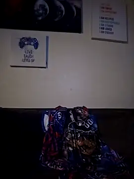 Yamiko42 online show from 04-13-26, 01:26