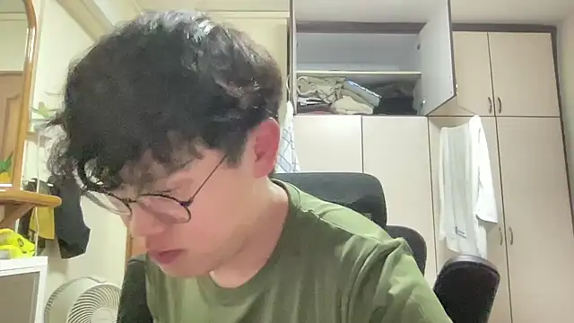 Passionatetwink2 online show from 02-05-26, 10:11