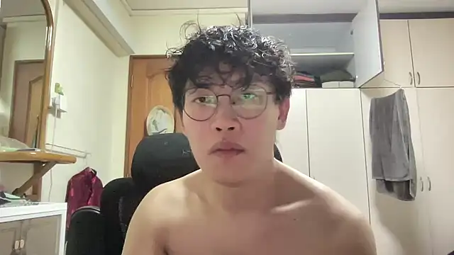 Passionatetwink2 online show from 02-25-26, 11:32