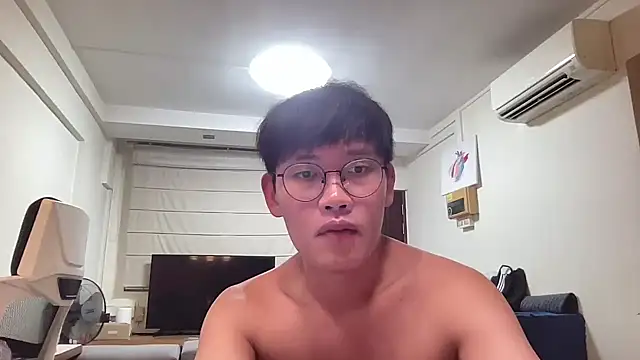 Passionatetwink2 online show from 07-17-26, 10:56