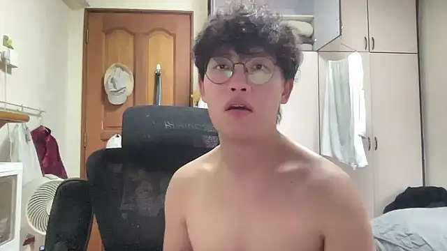 Passionatetwink2 online show from 02-26-26, 09:31