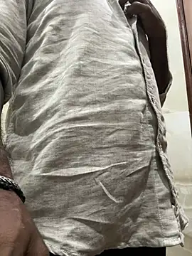 DJLOVE280825 online show from 04-06-26, 11:50