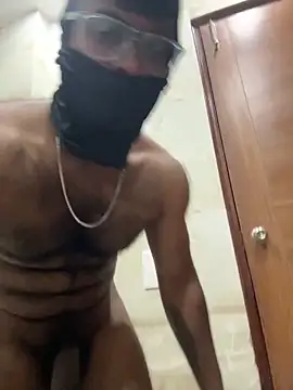 DJLOVE280825 online show from 04-13-26, 09:52