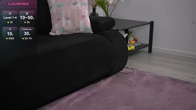 DeborahLowe online show from 04-08-26, 09:44