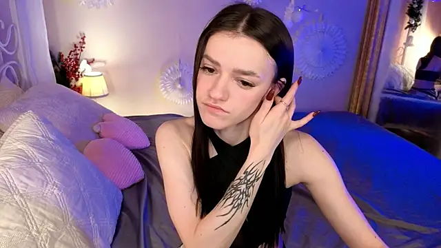 E l i z e  online show from 01-06-26, 05:22