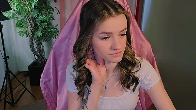 E l i z e  online show from 04-07-26, 05:20