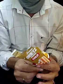 chocolate alone online show from 12-02-25, 09:22