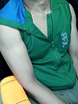 chocolate alone online show from 10-28-25, 07:29