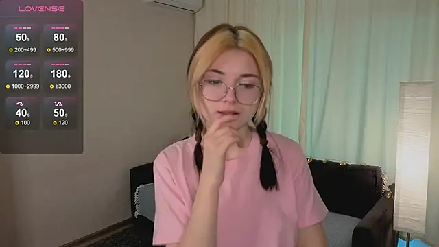 Susan Gardner online show from 12-21-25, 08:38