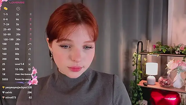 AnnieKim  online show from 03-09-26, 03:04