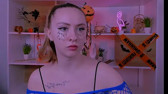 mila glow1 online show from 11-02-25, 09:25