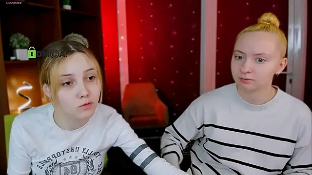 mila glow1 online show from 12-22-25, 05:51