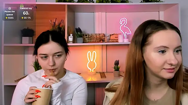 mila glow1 online show from 11-24-25, 12:49