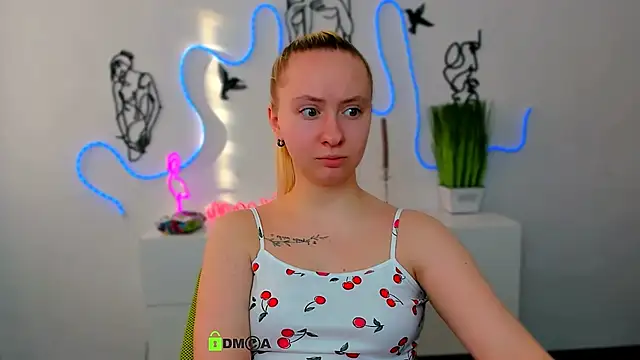 mila glow1 online show from 03-05-26, 06:32