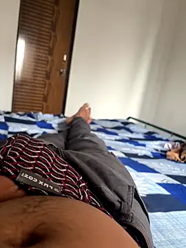 Snapshot of 1995Pk chatting on 10-28-25, 06:45 1995Pk online show from 10-28-25, 06:45