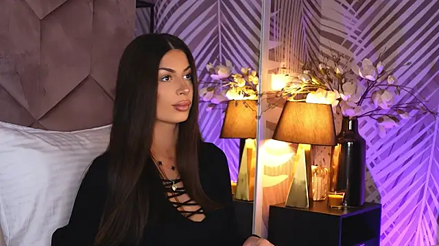 EvaRhea online show from 12-02-25, 03:52