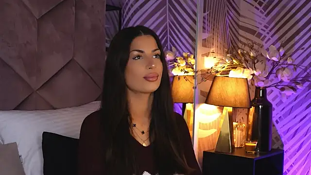 EvaRhea online show from 12-03-25, 03:51