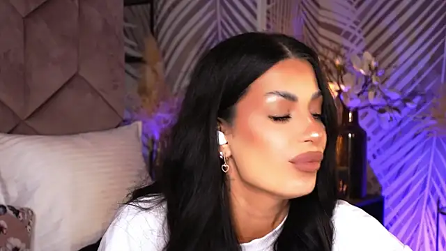 EvaRhea online show from 01-13-26, 04:05