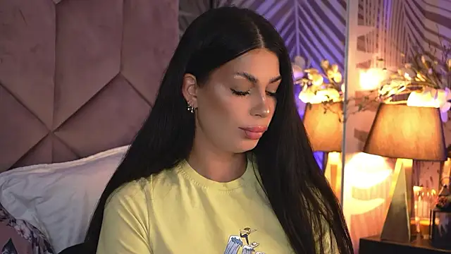 EvaRhea online show from 02-14-26, 04:02