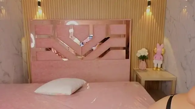 Snapshot of m_eris_s chatting on 02-25-26, 01:44 m eris s online show from 02-25-26, 01:44