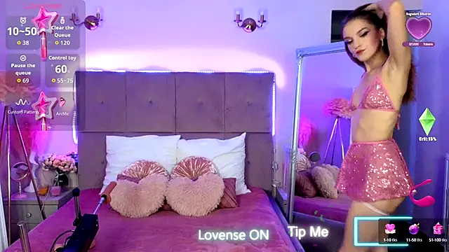 Nicole Bond online show from 10-07-25, 03:40