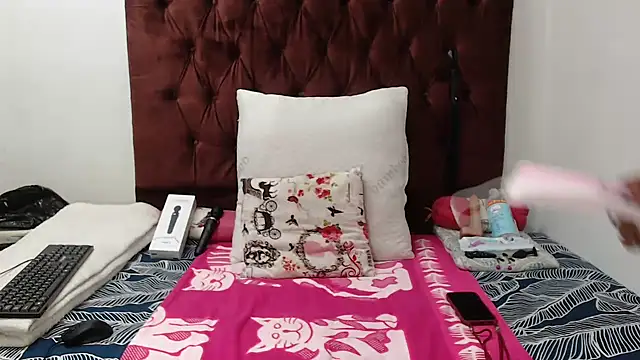 GODDESSBARBIIE online show from 10-16-25, 02:31